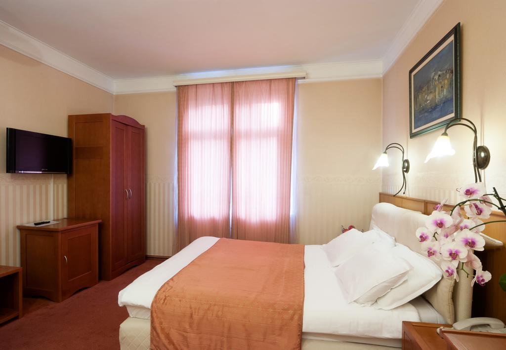 Aleksandar Hotel Vrnjačka Banja Eksteriør billede